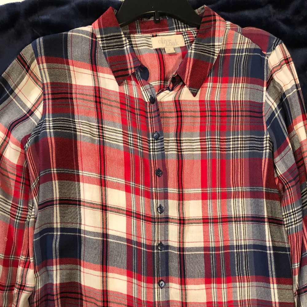 Olive & Oak plaid button down long sleeve top -med